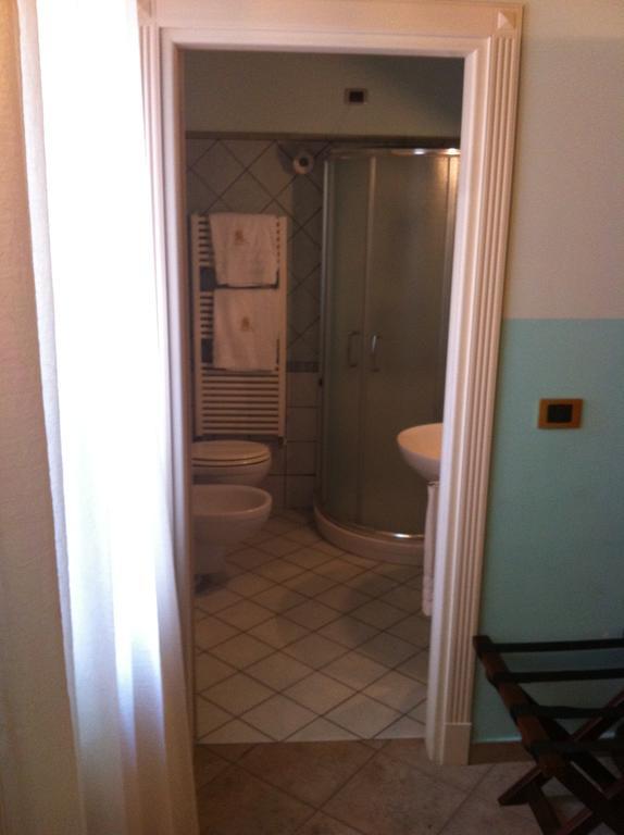 Hotel San Leo Sessa Aurunca Ruang foto